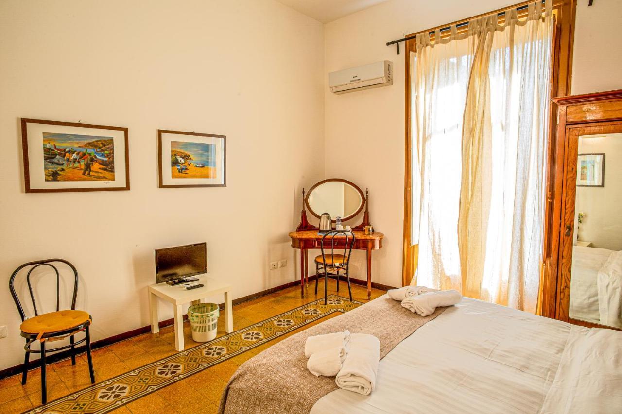 Ai Vicere Bed and Breakfast Palermo Eksteriør billede